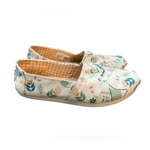 TOMS Alpargata Cream Garden & Bunnies Design Casual Canvas Flats Size 7